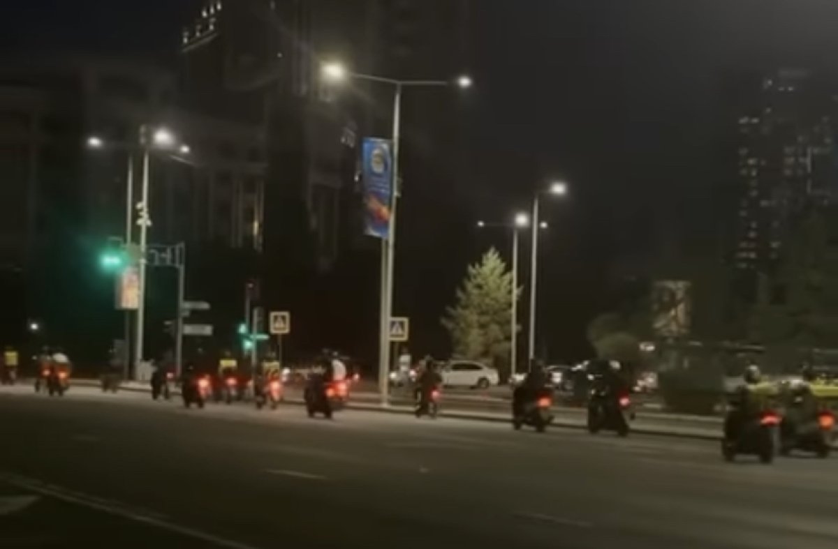 Курьеры «Яндекса» вышли на забастовку в Астане