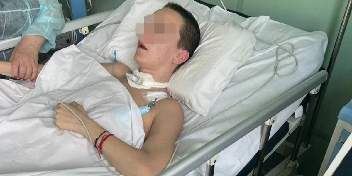 Әйел блефаропластика жасатамын деп бірнеше күннен бері есін жимаған