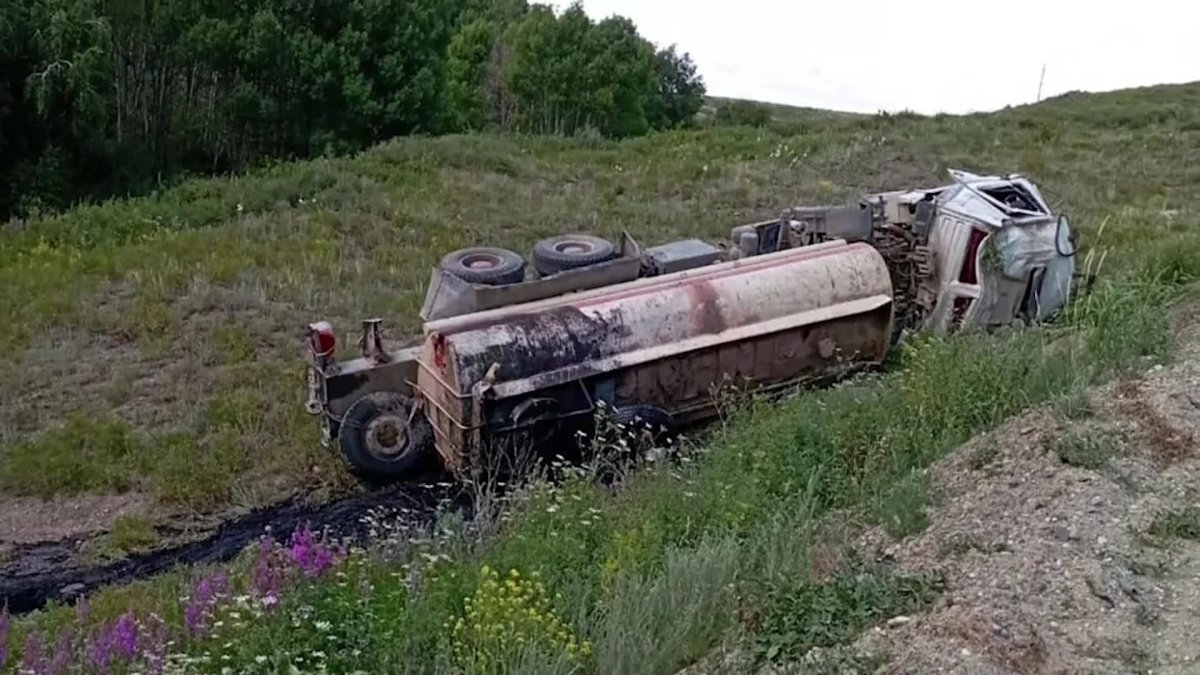 За разлитую серную кислоту предприниматель заплатит около двух миллионов тенге штрафа в ВКО