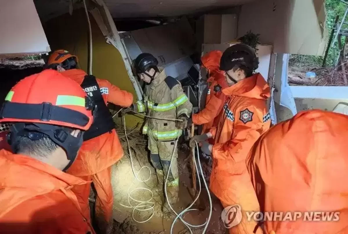 Оңтүстік Кореяда толассыз жауыннан жеті адам қаза тапты