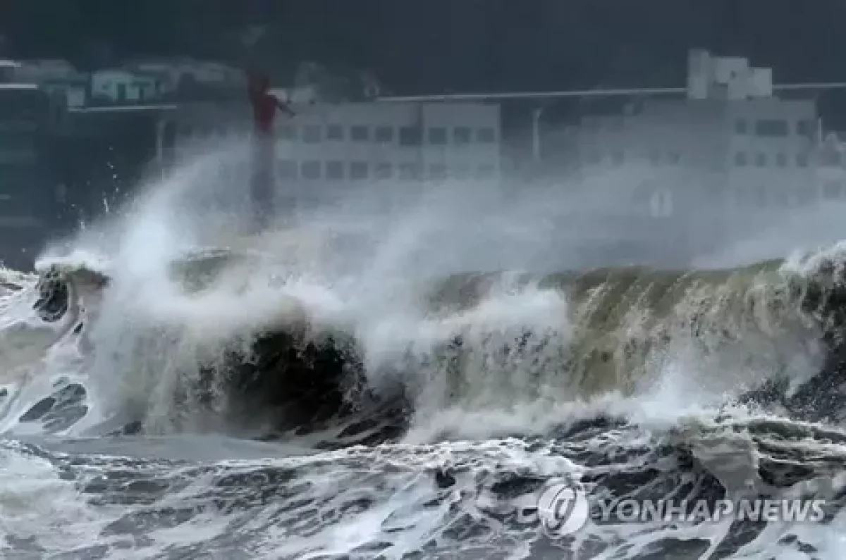 Қытайда дүлей дауыл көтерілді