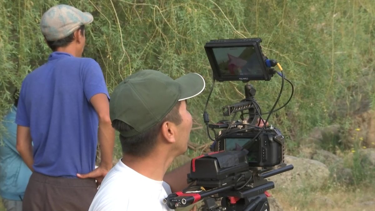 Туған күндегі секс видеолар желіде