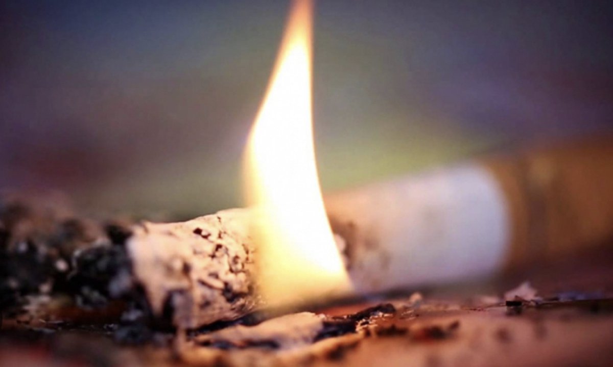 Сигарета в постели чуть не стала причиной трагедии в Костанайской области