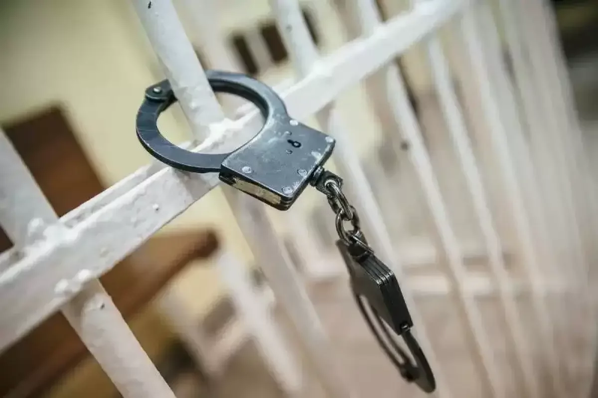 Туған анасын аяусыз өлтірген 15 жастағы жасөспірім 10 жылға сотталды