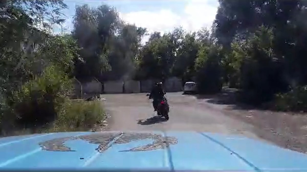 Пьяного мотоциклиста без прав задержали в Усть-Каменогорске