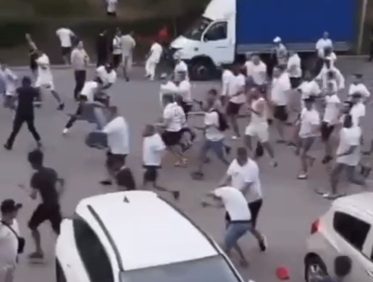 «УЕФА в ужасе»: болельщики подрались перед матчем "Ордабасы" – "Легия"