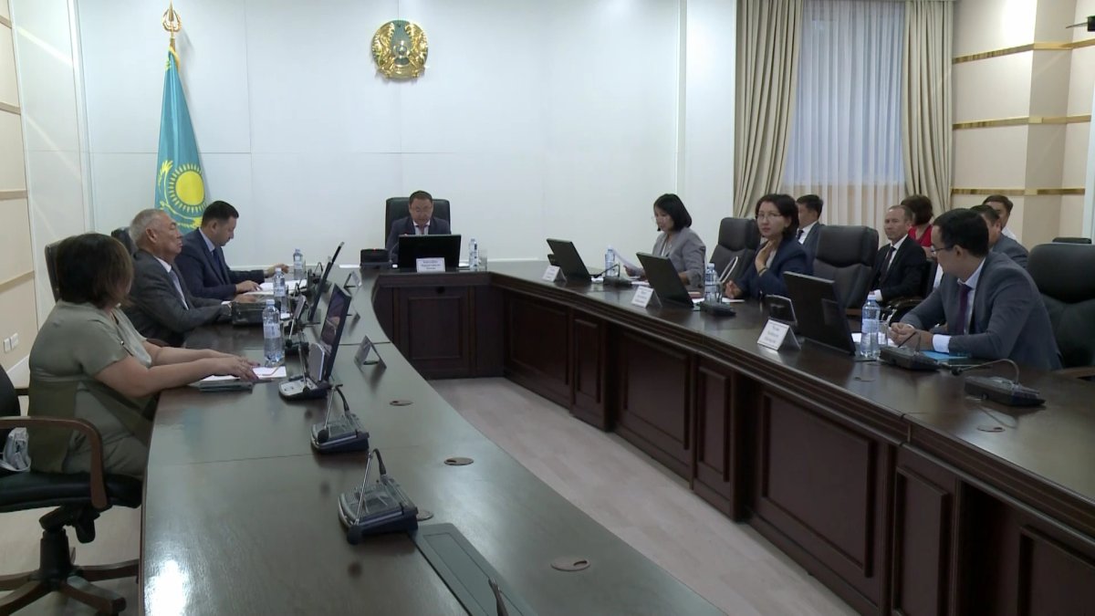 Павлодарда ауыл әкімі кәсіпкерді соққыға жыққан