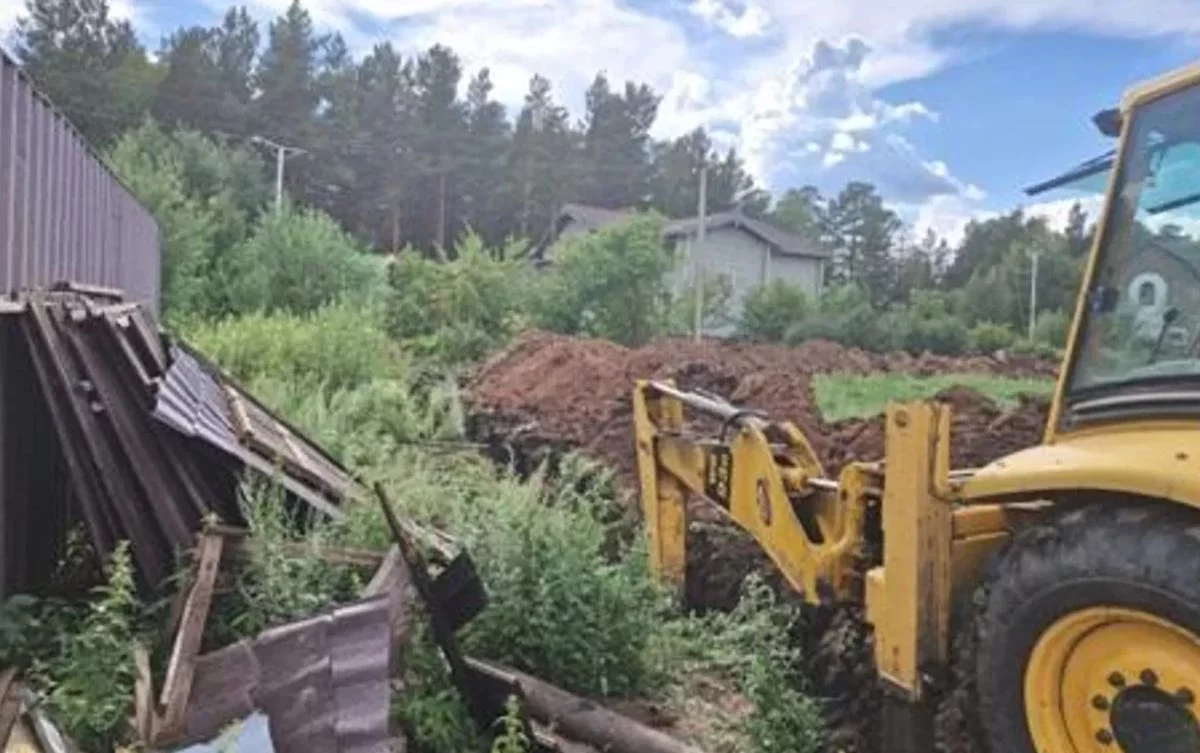 Ақмола облысында жұмысшы өзі қазған шұңқырға көміліп қаза тапты
