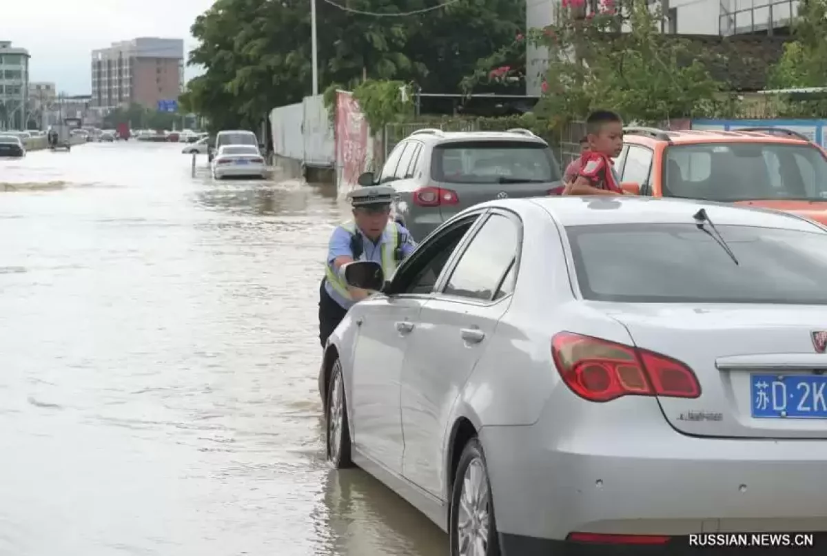 Қытайда 800 мыңнан астам адам «Доксури» тайфунынан зардап шекті