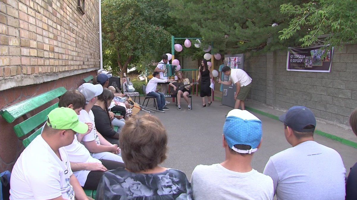 Елордада «Балам-ай» орталығы "Жүректен жүрекке" атты қайрымдылық кешін өткізді