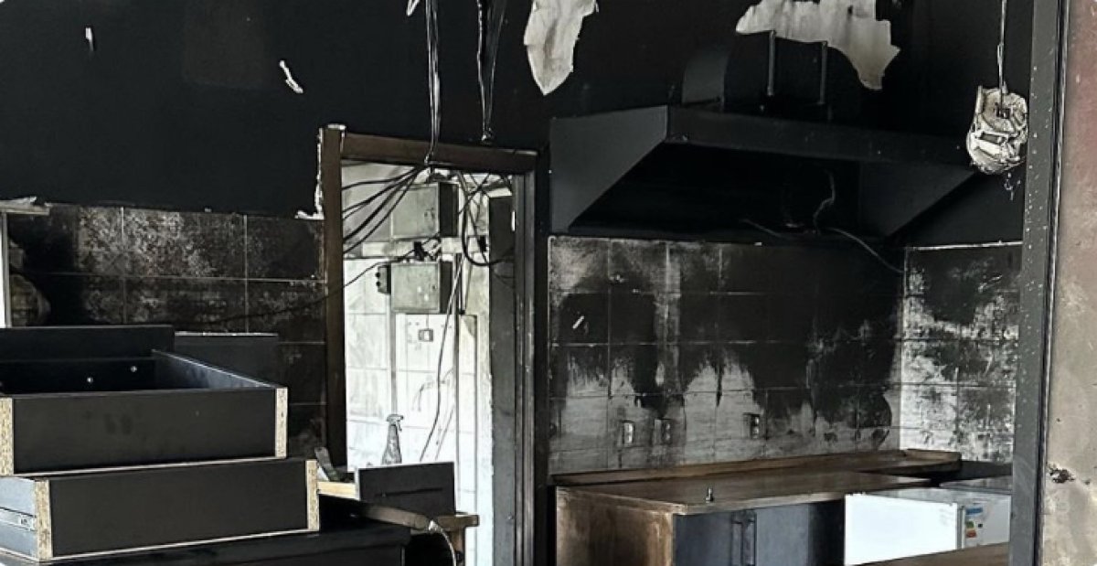 Кафе полностью сгорело в Семее