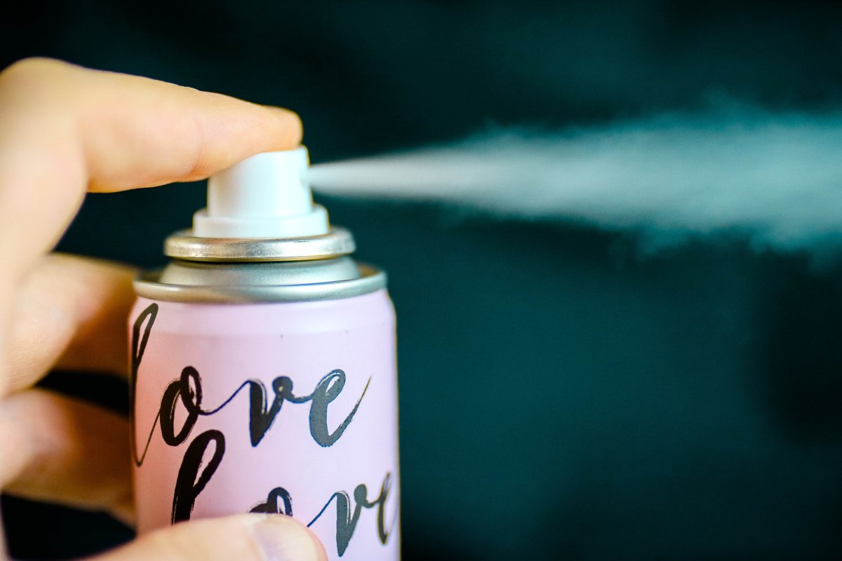 Дезодорант взорвался и cпровоцировал пожар в многоэтажке