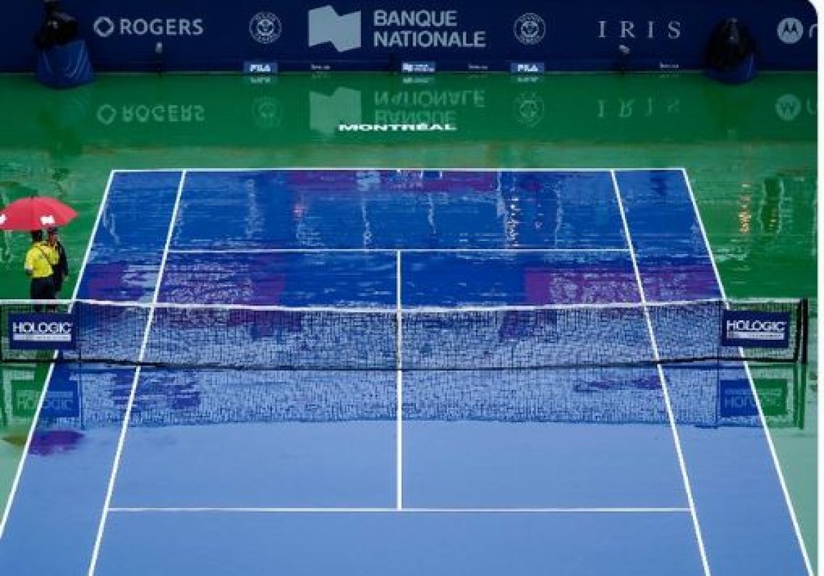 Полуфинальный матч Рыбакиной в Монреале перенесли из-за дождя