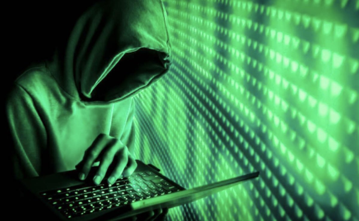 Россиянин украл со счетов казахстанцев 104 миллиона тенге