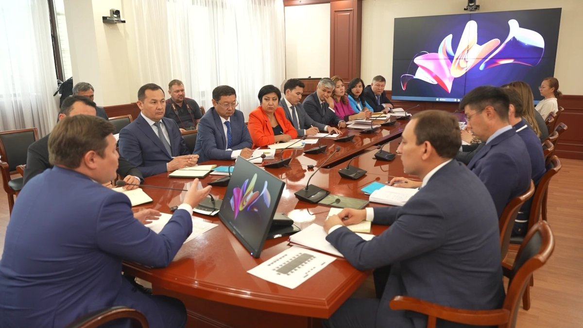 Минкультуры: фильмы с казахским дубляжом выходят в неудобное для посетителей время