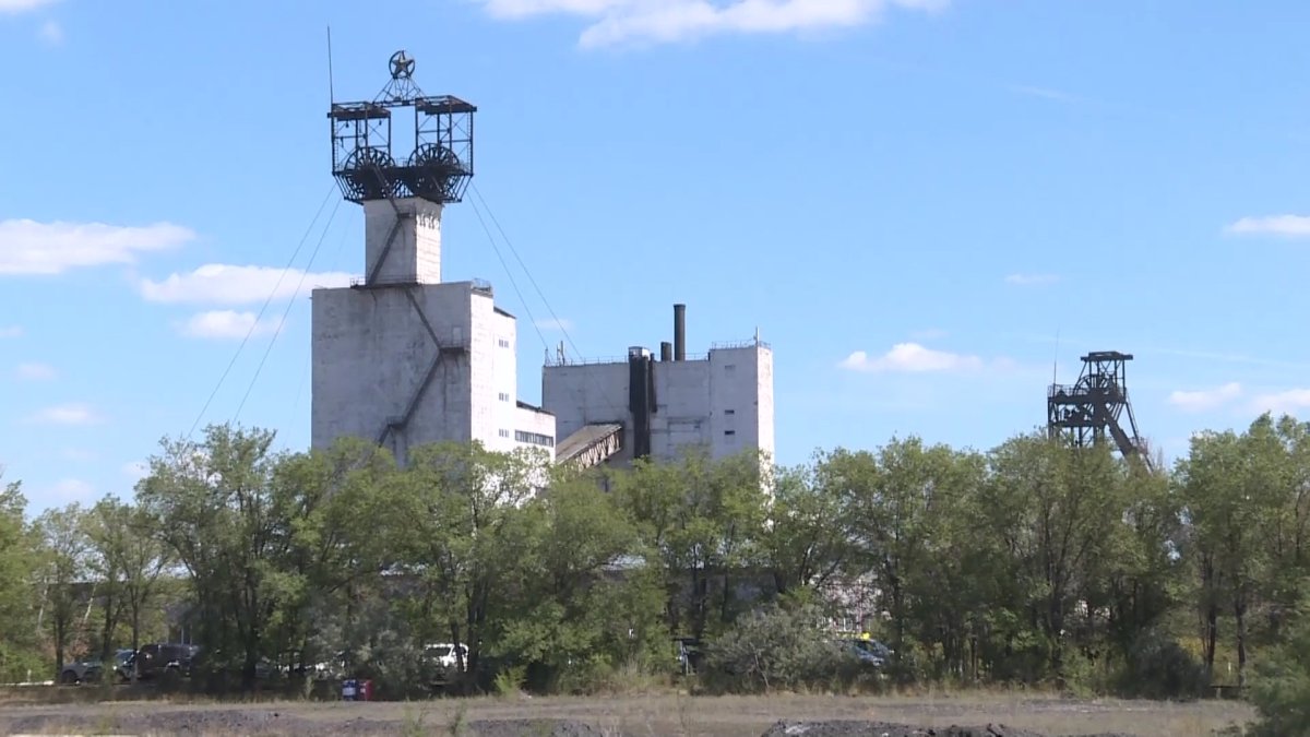 Спасатели продолжают тушить пожар на шахте "Казахстанская" в Карагандинской области