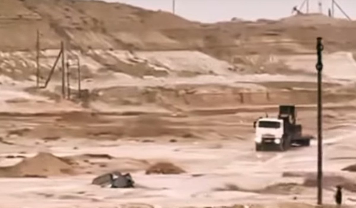 Ливень и буря повредили ФОК в Жанаозене (ВИДЕО)