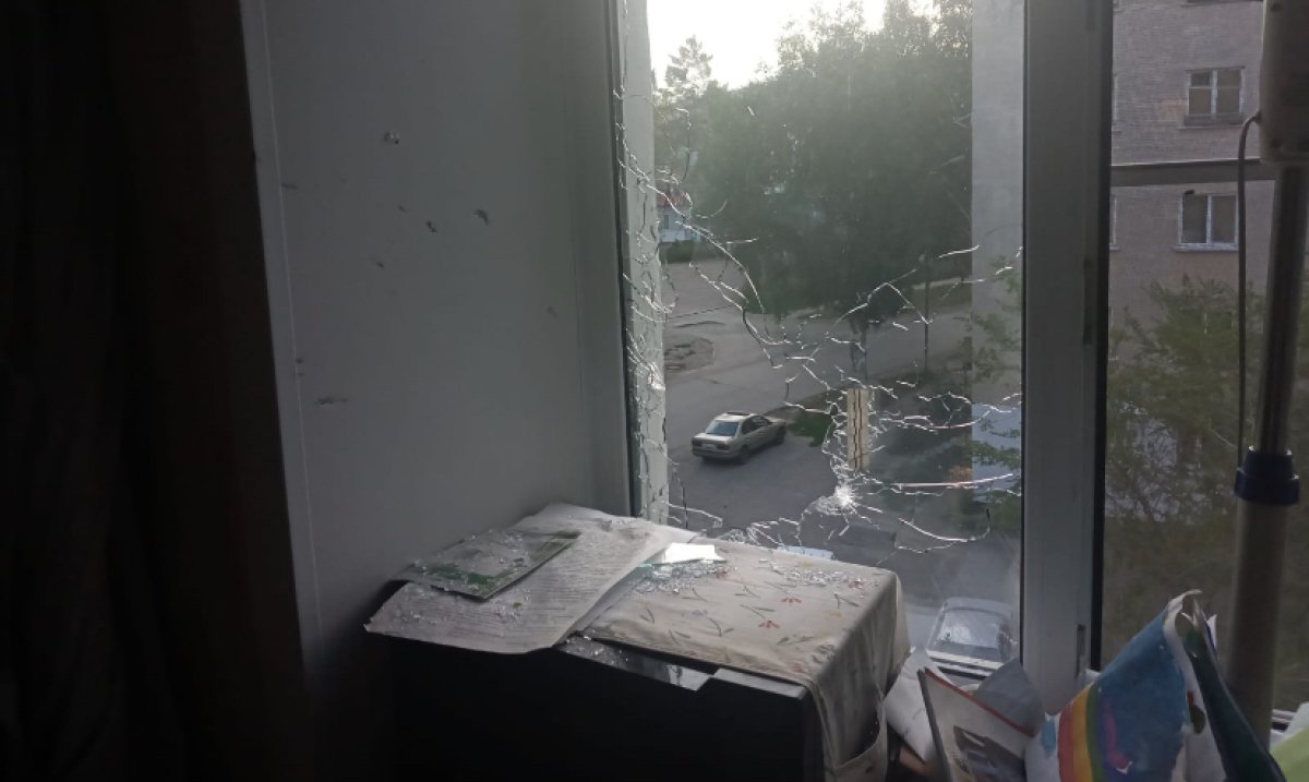 Восточноказахстанец стрелял по окнам соседа