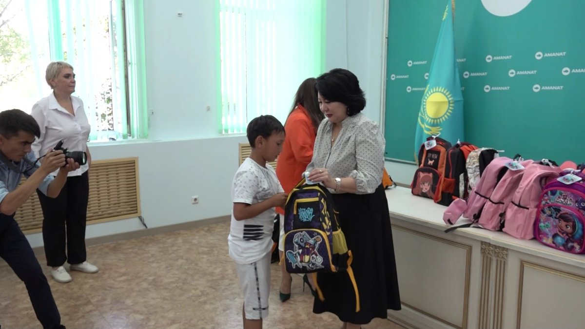 "Балам мектепке қуанышпен барады", - ата-ана