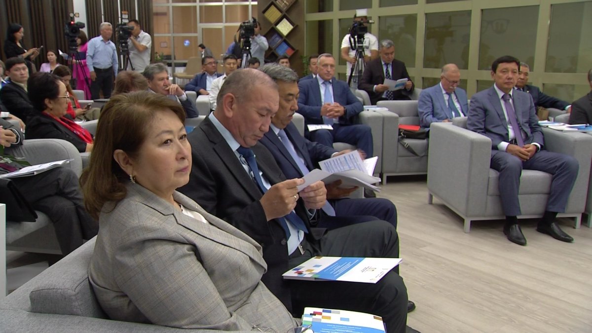 Как изменилась жизнь казахстанцев после Конституциональной реформы?