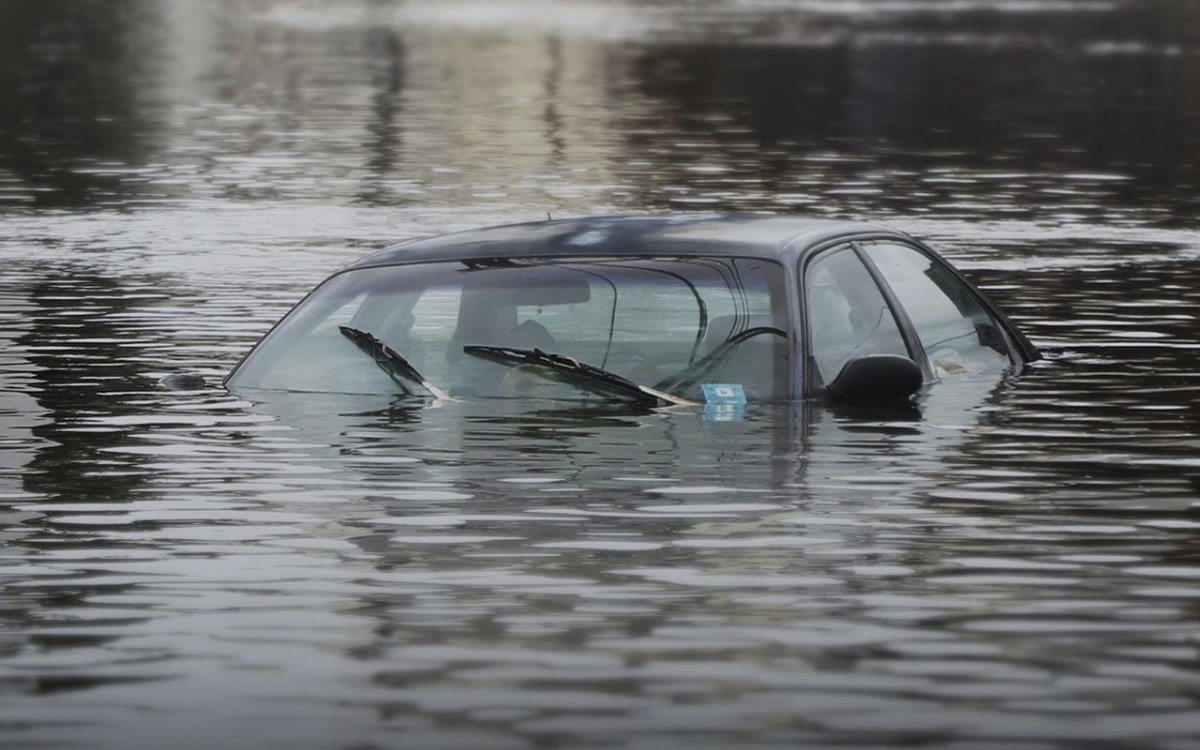 Женщина и двое детей утонули в Иртыше