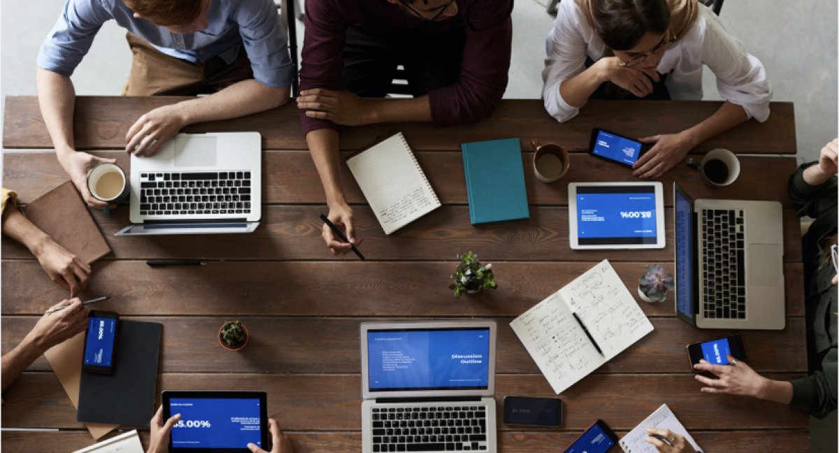 Свыше 300 тысяч молодых казахстанцев трудоустроились с начала года