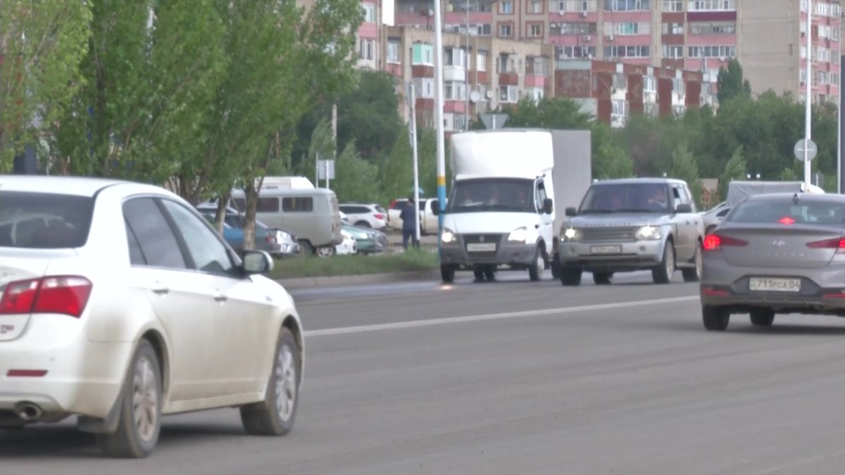 Ақтөбе облысында 17 жастағы жүргізуші үш адамды қағып кетті