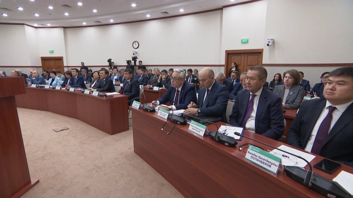 "Мемлекет басшысы демократия қағидатын нығайтуға лайықты жағдай жасауда", - Е.Қошанов