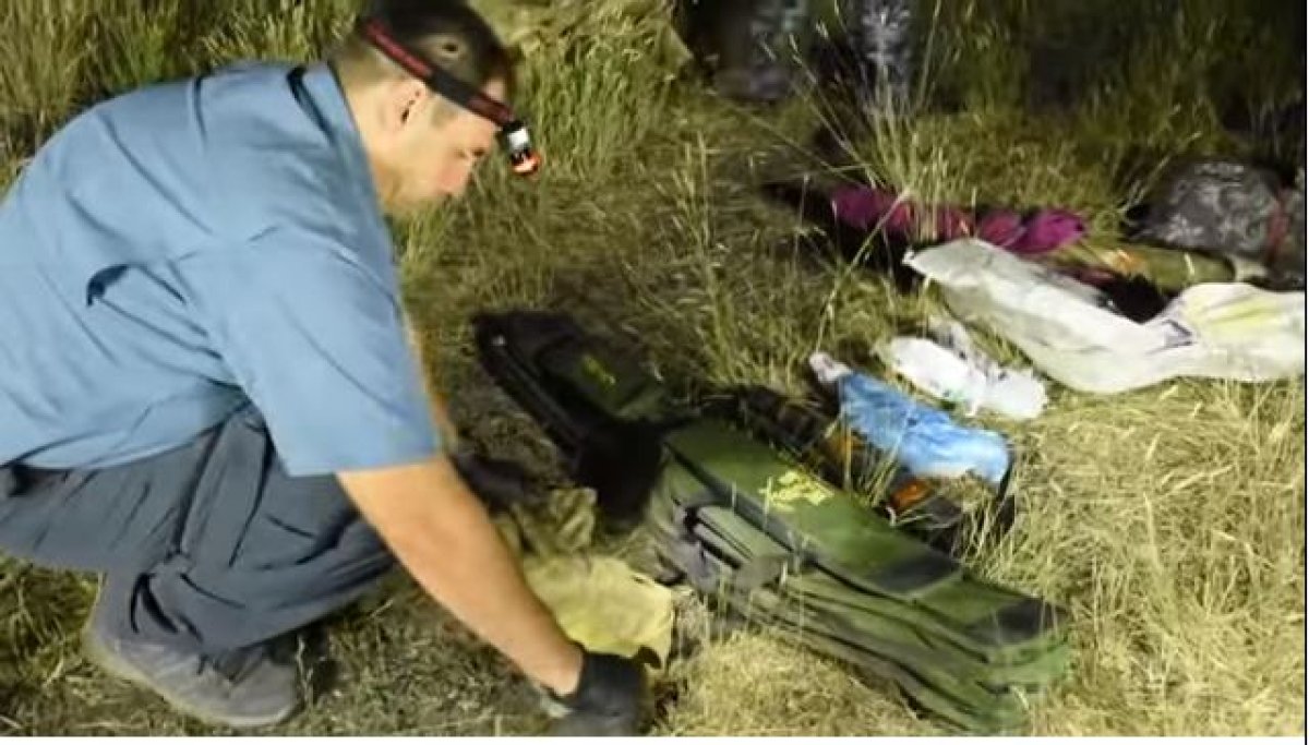 Схрон с оружием и боеприпасами обнаружили на окраине Караганды