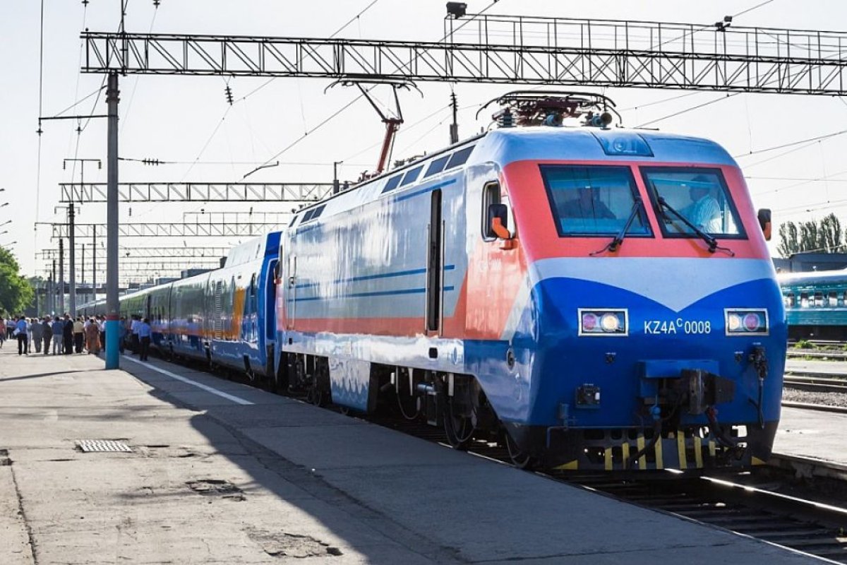 День работников транспорта отмечается в Казахстане