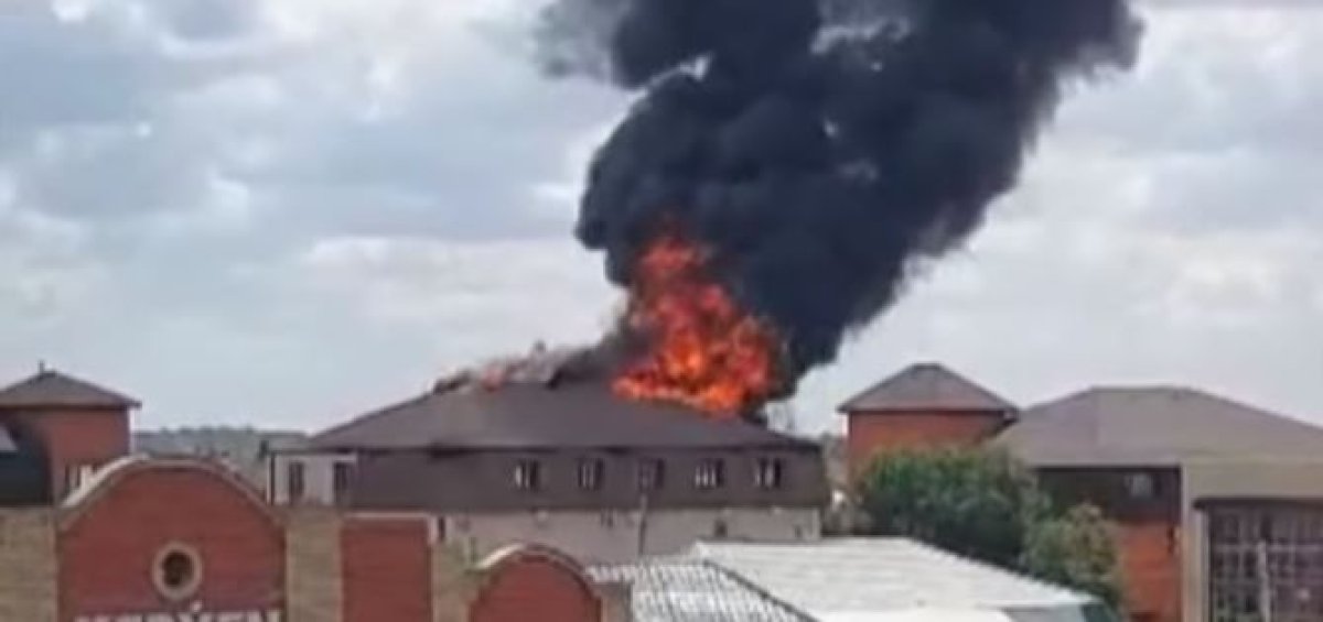 Столб черного дыма напугал жителей Актобе