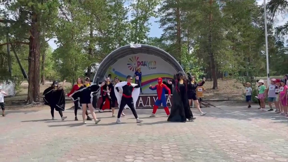 Журналистам Павлодарской и Абайской областей показали условия отдыха в детских летних лагерях