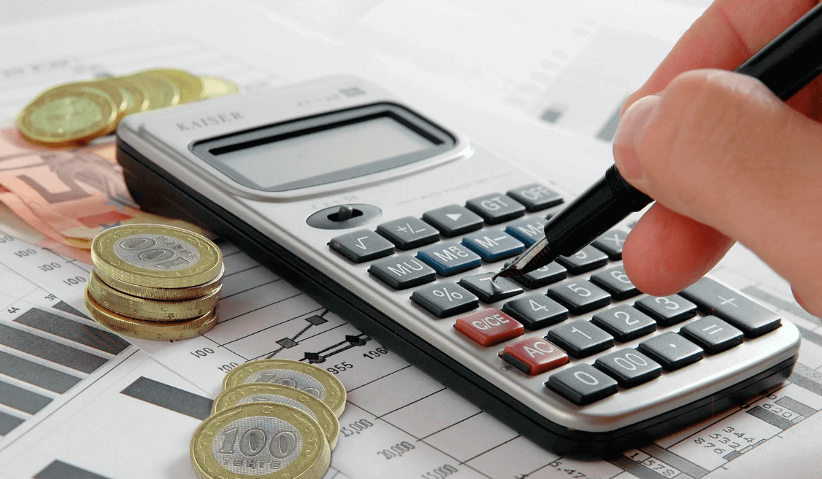 Елордада қылмыстық топ 1 млрд теңгеден астам салықты төлеуден жалтаруға көмектескен