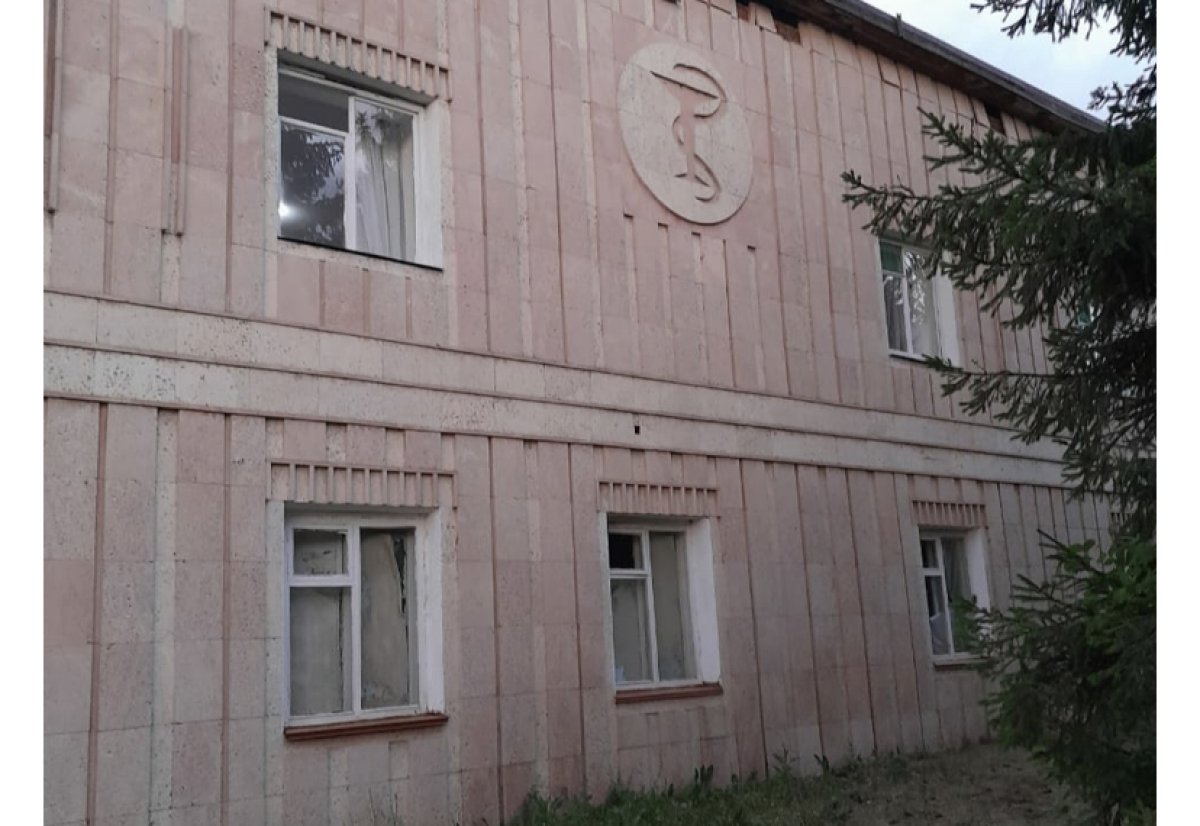 Родительница забрала почти полсотни детей из лагеря в Акмолинской области после увиденных условий их проживания