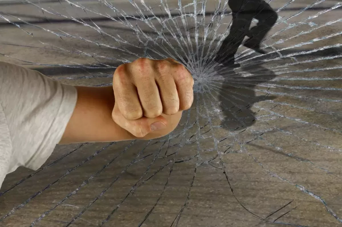 Талғарда 19 жастағы ер адам 79 жастағы зейнеткерді зорлап, тұншықтырғысы келген