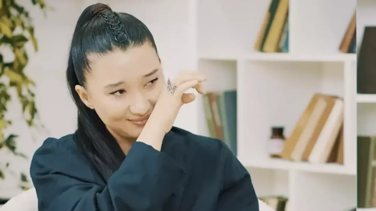 "Тірлік істеп отыратын қыз емес": әнші Ayree өзіне айтылған сынға жауап берді