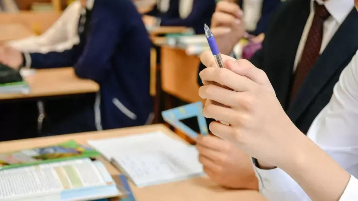 Таразда жалған ақпарат таратқан оқушылардың ата-анасы 17 миллион айыппұл төлеуге міндеттелді