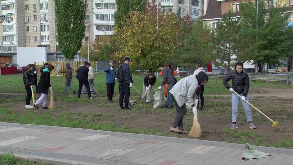 Общегородской субботник прошел в Астане