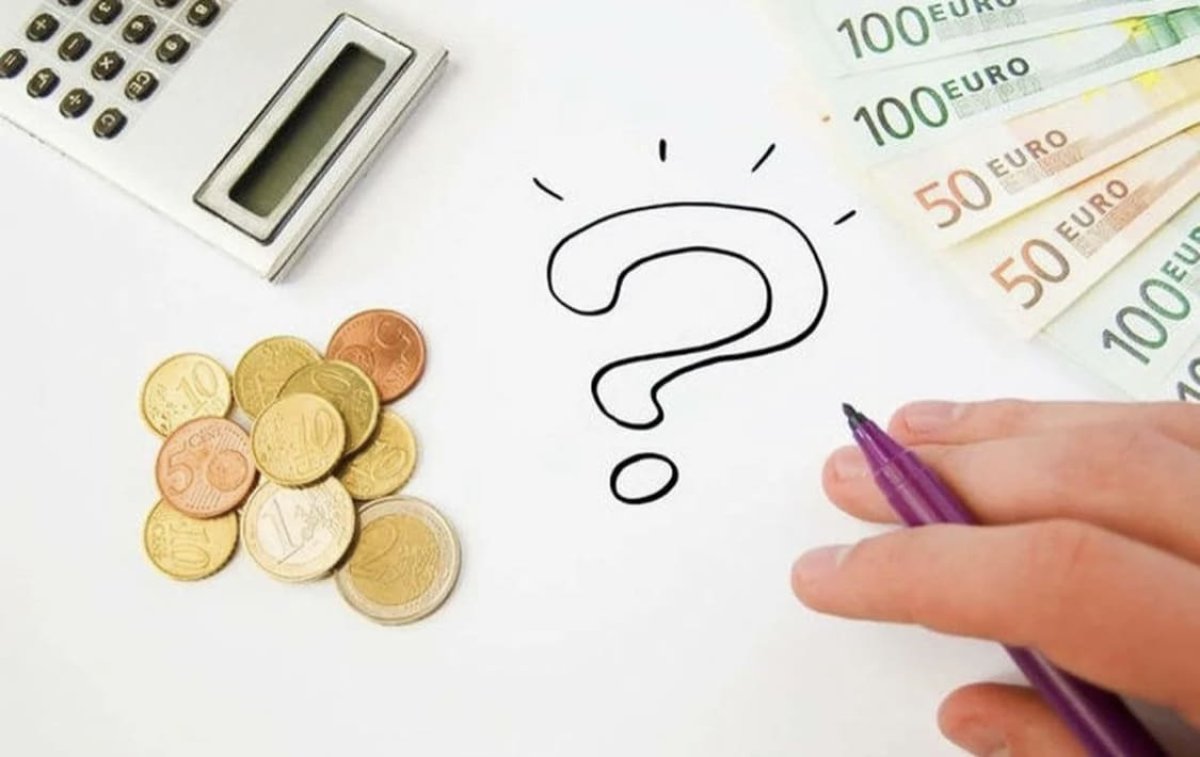 Близнецы, осторожнее с тратами, Весы, рискните: советы звёзд на 25 сентября