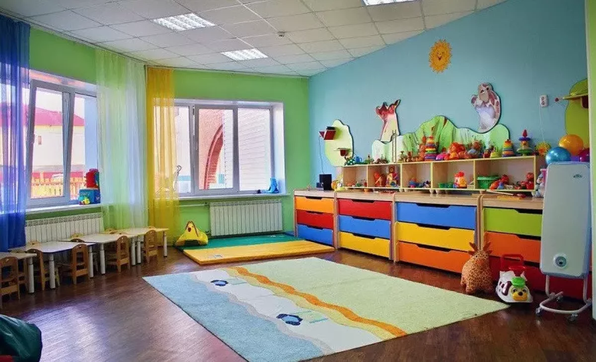 "Балам апайын көргенде қорқып, жылайды". Ақтаулық ана балабақшадағы зұлымдықты дәлелдей алмай жүр