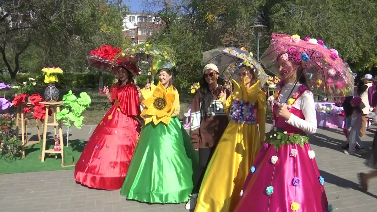 Ақтөбеде гүлдер фестивалі өтті