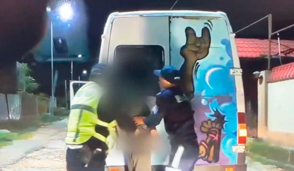 Қалыңдығымен кинотеатрға барған шымкенттіктің көлігін ұрлап кеткен