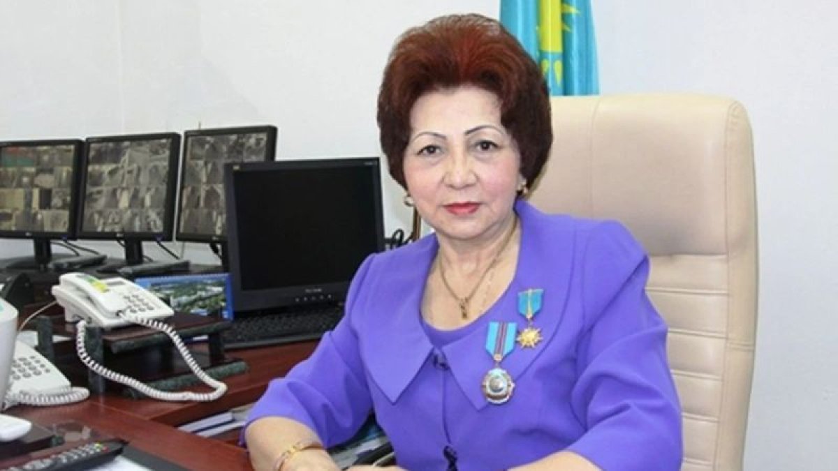 "Қай заманда қазақтың қызы қара жамылып, бүркеніп еді",-Аягүл Миразова