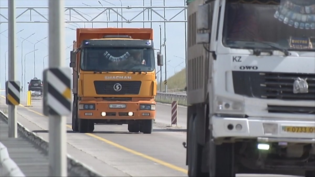 "Көлік министрлігін құру - өте тиімді және өзекті қадам", - Е. Серік