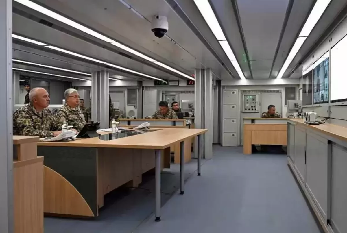 Мемлекет басшысы Қазақстан Қарулы Күштері Бас штабының шұғыл кеңесін өткізді