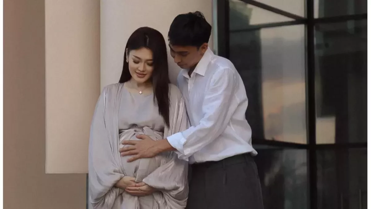 "Құптамай отыр": Ерке Есмахан гендер-патиге Раимның қарсы екенін айтты