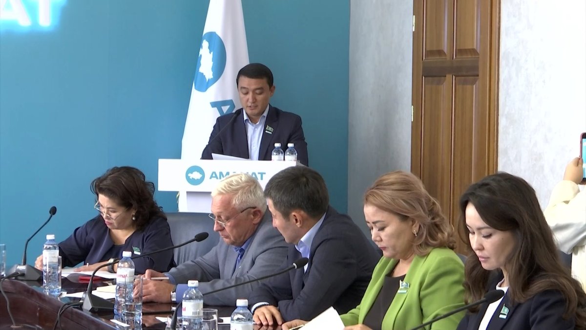 Создать в Алматы транспортный хаб предлагают члены партии «AMANAT»