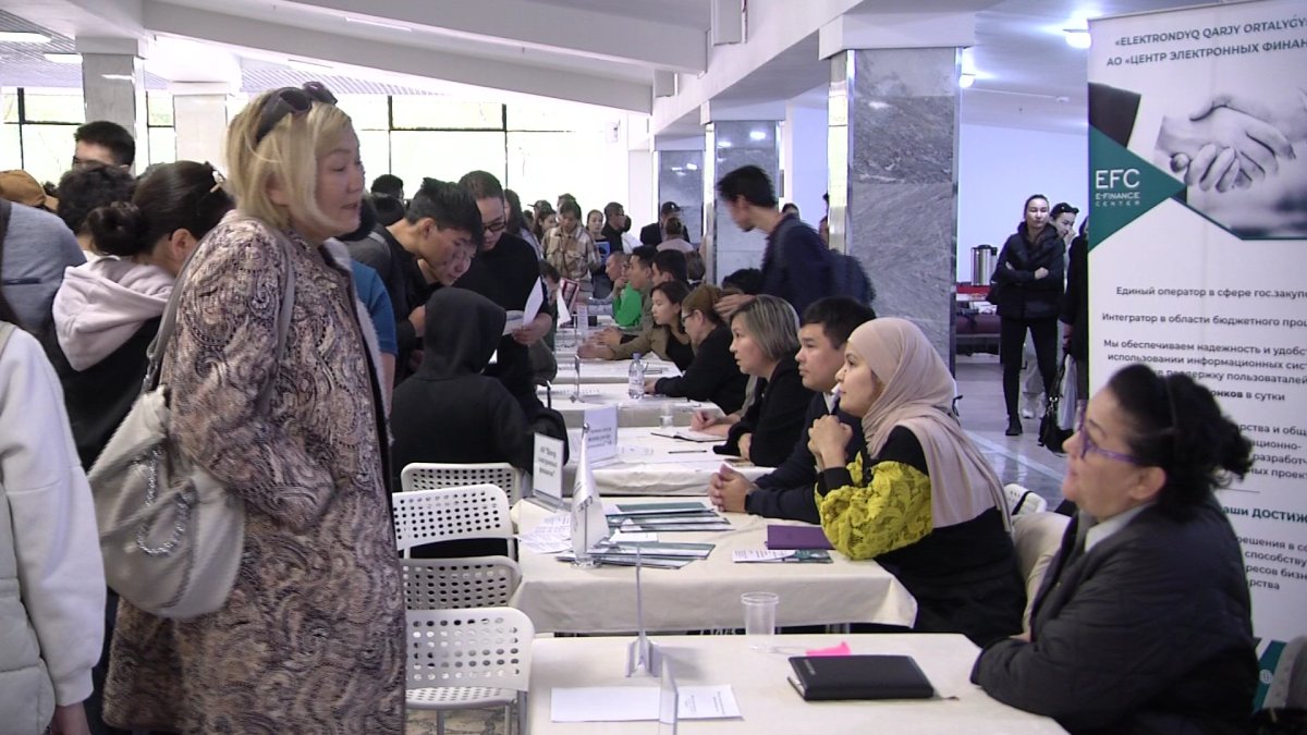 Астанада бос жұмыс орын жәрмеңкесі өтті