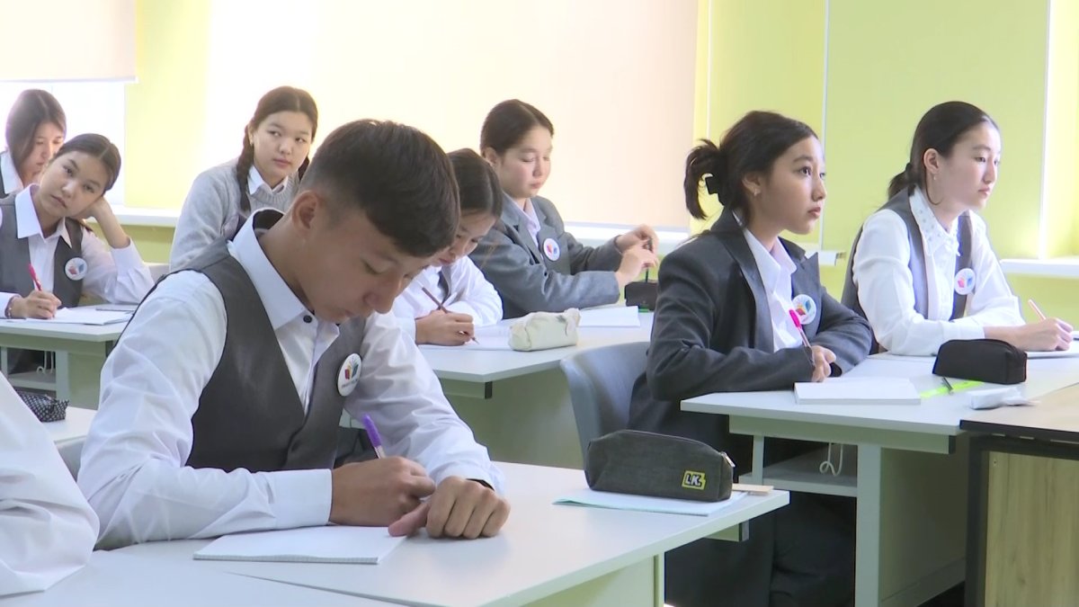 Ақтөбеде жеті мың орындық мектеп ашылды