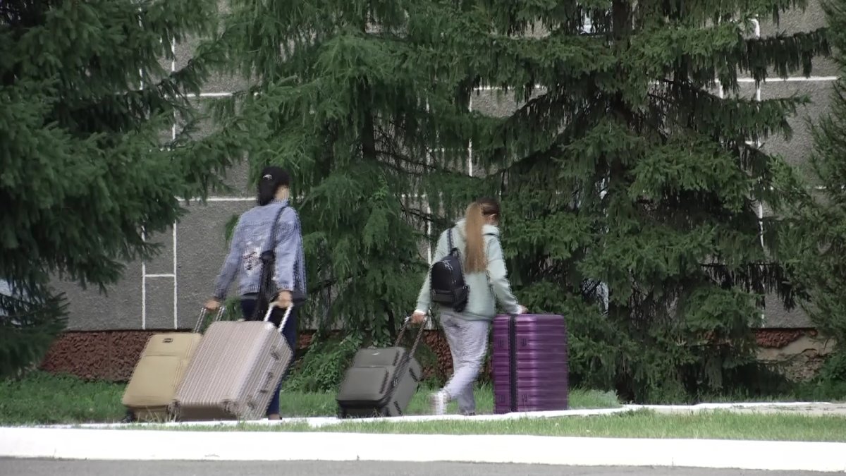 "Бюджеттен қыруар қаражат бөлінеді, бірақ студенттерге жатақхана жетіспейді", - депутат